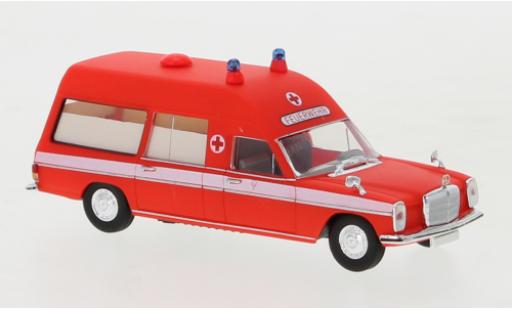 Modellautos Mercedes /8 1/87 Brekina KTW Berufsfeuerwehr Frankfurt 1970 2. Version Ambulanzwagen Mercedes /8 1/87 Brekina KTW Berufsfeuerwehr Frankfurt 1970 2. Version Ambulanzwagen modellautos