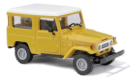 Modellautos Toyota Land Cruiser 1/87 Busch J4 gelb/weiss 1960 Toyota Land Cruiser 1/87 Busch J4 gelb/weiss 1960 modellautos