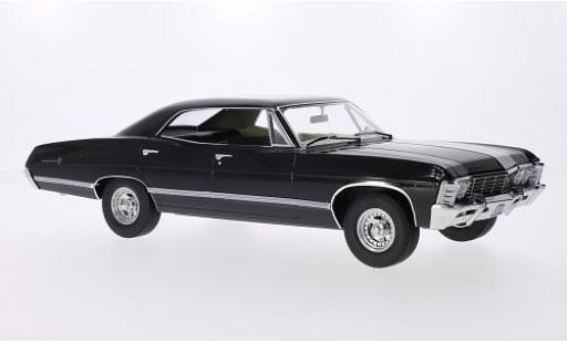 Chevrolet Impala 1/18 MCG schwarz 1967 1:18