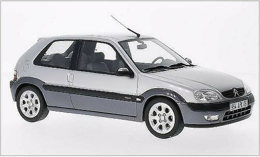 Citroen Saxo Berline 1/18 Ottomobile New Morning grau modellautos