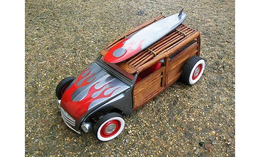 Citroen 2CV Berline 1/18 Solido woody the wooden horse hot rod modellautos