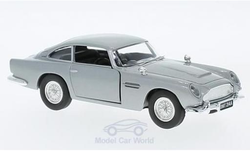 Modellautos Aston Martin DB5 1/36 Corgi silber RHD James Bond Goldeneye Aston Martin DB5 1/36 Corgi silber RHD James Bond Goldeneye modellautos