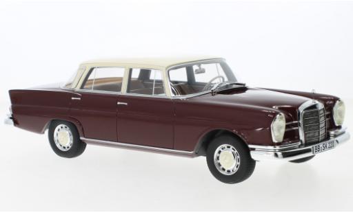 Modellautos Mercedes 220 1/18 Cult Scale Models SE (W111) rot/beige 1959 Mercedes 220 1/18 Cult Scale Models SE (W111) rot/beige 1959 modellautos