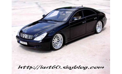 Mercedes Classe CLS Base 1/18 Maisto german look modellautos