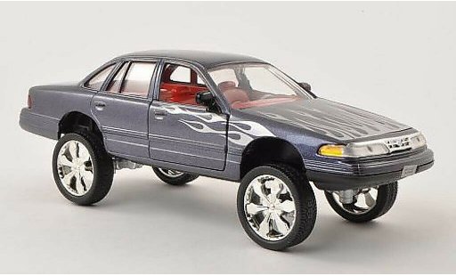 Ford Crown Victoria 1/24 Motormax Tuning anthrazit mit Dekor 2001 modellautos
