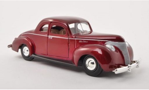 Ford Custom Berline 1/24 Motormax rot 1940 modellautos
