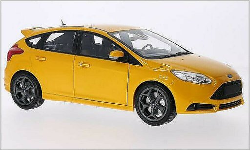 Ford Focus ST 1/18 Minichamps MkIII mettalic orange 2011 modellautos