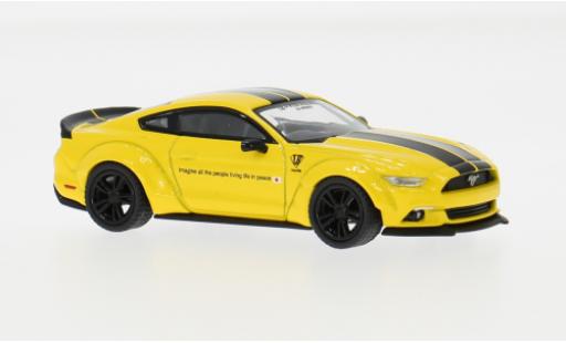 Ford Mustang 1/64 Mini GT LB Works gelb/schwarz 2015 1:64 modellautos
