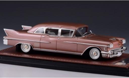 Modellautos Cadillac Fleetwood 1/43 GLM 75 Sedan mettalic rosa 1958 Cadillac Fleetwood 1/43 GLM 75 Sedan mettalic rosa 1958 modellautos
