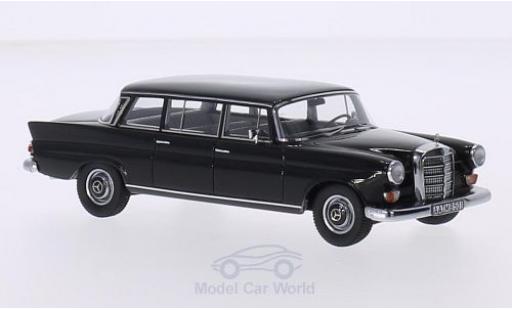 Modellautos Mercedes 200 1/43 GLM W111 Binz Lang schwarz 1965 Mercedes 200 1/43 GLM W111 Binz Lang schwarz 1965 modellautos
