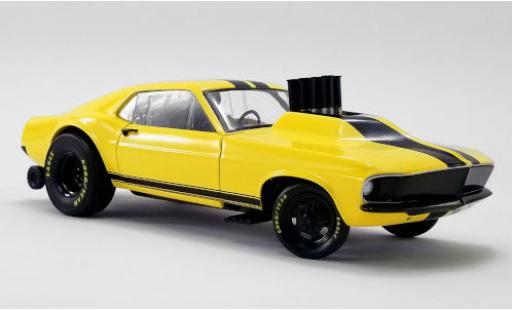 Modellautos Ford Mustang 1/18 GMP Gasser Stinger gelb/schwarz 1969 Ford Mustang 1/18 GMP Gasser Stinger gelb/schwarz 1969 modellautos