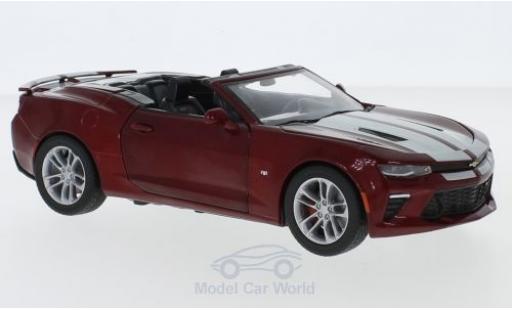 Modellautos Chevrolet Camaro SS 1/24 Greenlight SS Cabrio mettalic rot/silber 2017 Chevrolet Camaro SS 1/24 Greenlight SS Cabrio mettalic rot/silber 2017 modellautos