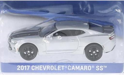 Modellautos Chevrolet Camaro 1/64 Greenlight SS silber/schwarz 2017 ohne Vitrine Chevrolet Camaro 1/64 Greenlight SS silber/schwarz 2017 ohne Vitrine modellautos