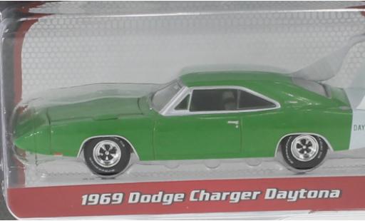 Modellautos Dodge Charger 1/64 Greenlight Daytona mettalic grün/weiss 1969 Dodge Charger 1/64 Greenlight Daytona mettalic grün/weiss 1969 modellautos