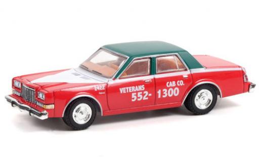 Modellautos Dodge Diplomat 1/64 Greenlight 1968 Veteran's Cab Dodge Diplomat 1/64 Greenlight 1968 Veteran's Cab modellautos