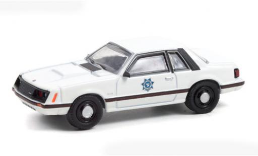 Modellautos Ford Mustang 1/64 Greenlight SSP weiss/Dekor Arizone Department of Public Safety 1982 Ford Mustang 1/64 Greenlight SSP weiss/Dekor Arizone Department of Public Safety 1982 modellautos