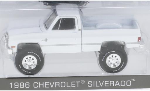Modellautos Chevrolet Silverado 1/64 Greenlight Squarebody weiss 1986 Chevrolet Silverado 1/64 Greenlight Squarebody weiss 1986 modellautos