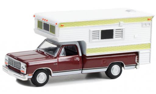 Modellautos Dodge RAM 1/64 Greenlight D-250 royal metallise rouge foncé 1981 Dodge RAM 1/64 Greenlight D-250 royal metallise rouge foncé 1981 modellautos