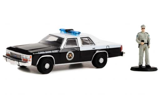 Modellautos Ford LTD 1/64 Greenlight Florida Marine Patrol 1990 Ford LTD 1/64 Greenlight Florida Marine Patrol 1990 modellautos