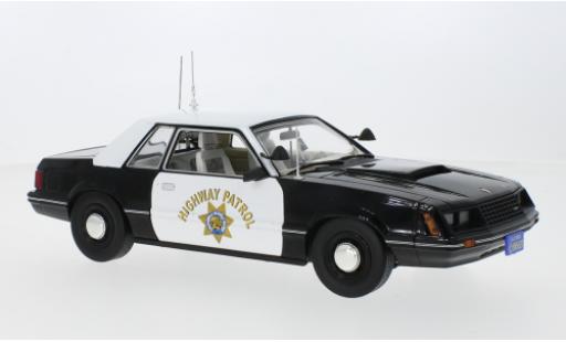 Modellautos Ford Mustang 1/18 Greenlight SSP California autoroute Patrol 1982 Ford Mustang 1/18 Greenlight SSP California autoroute Patrol 1982 modellautos