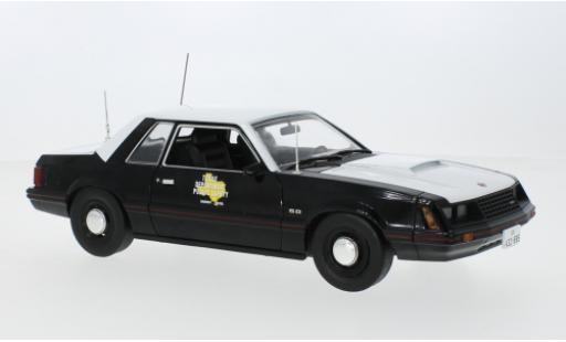 Modellautos Ford Mustang 1/18 Greenlight SSP Texas Departement of Public Safety 1982 Ford Mustang 1/18 Greenlight SSP Texas Departement of Public Safety 1982 modellautos
