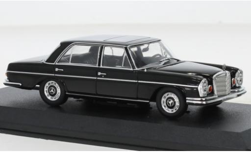 Modellautos Mercedes 280 1/43 Greenlight SEL 4.5 (W108) noire Rocky IV 1972 Mercedes 280 1/43 Greenlight SEL 4.5 (W108) noire Rocky IV 1972 modellautos