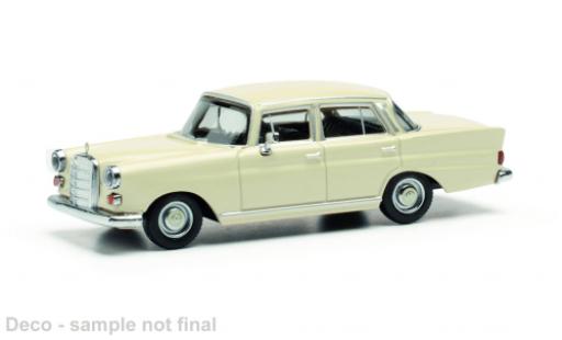Modellautos Mercedes 200 1/87 Herpa (W110) beige Mercedes 200 1/87 Herpa (W110) beige modellautos