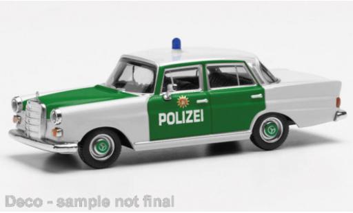 Modellautos Mercedes 200 1/87 Herpa (W110) police Hamburg Mercedes 200 1/87 Herpa (W110) police Hamburg modellautos