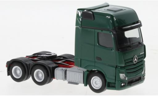 Mercedes Actros 1/87 Herpa Gigaspace 6x4 vert foncé modellautos