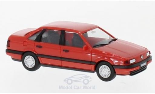 Volkswagen Passat 1/87 Herpa rot H-Edition mit Kennzeichenbedruckung modellautos