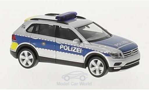 Modellautos Volkswagen Tiguan 1/87 Herpa Polizei Wiesbaden Volkswagen Tiguan 1/87 Herpa Polizei Wiesbaden modellautos