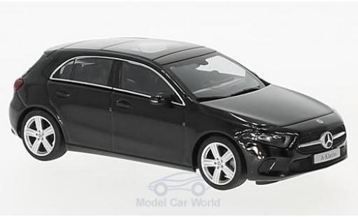 Modellautos Mercedes Classe A 1/43 Herpa (W177) mettalic schwarz Mercedes Classe A 1/43 Herpa (W177) mettalic schwarz modellautos