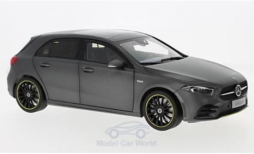 Modellautos Mercedes Classe A 1/18 Norev (W177) matt-grau 2018 Mercedes Classe A 1/18 Norev (W177) matt-grau 2018 modellautos