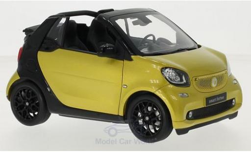 Modellautos Smart ForTwo 1/18 Norev fortwo Cabrio (A453) mettalic gelb/schwarz Softtop liegt bei Smart ForTwo 1/18 Norev fortwo Cabrio (A453) mettalic gelb/schwarz Softtop liegt bei modellautos