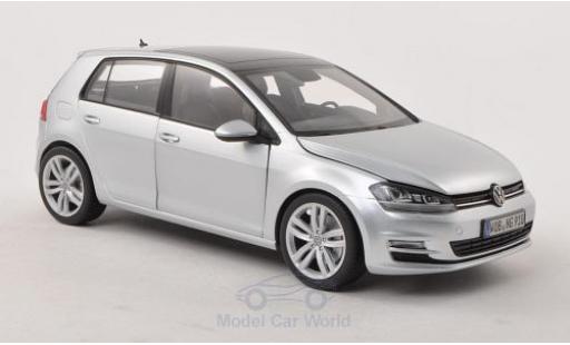 Modellautos Volkswagen Golf VII 1/18 Norev VII silber 2013 5-Türer Volkswagen Golf VII 1/18 Norev VII silber 2013 5-Türer modellautos