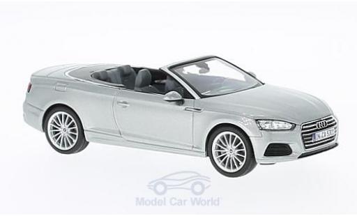 Audi A5 1/43 Spark Cabriolet silber 2016 modellautos