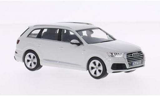 Audi Q7 1/43 I Spark weiss 2015 1:43 modellautos