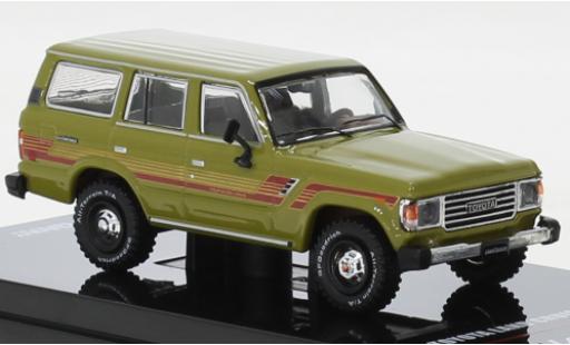 Modellautos Toyota Land Cruiser 1/64 INNO64 FJ60 oliv Toyota Land Cruiser 1/64 INNO64 FJ60 oliv modellautos