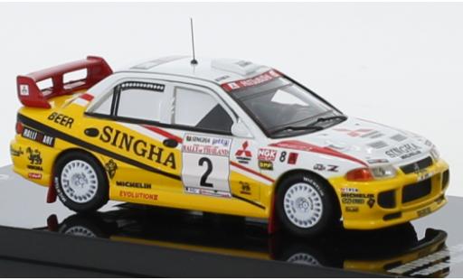 Modellautos Mitsubishi Lancer 1/64 INNO64 Evo III No.2 Team Singha RalliArt Singha Rally Thailand 1995 T.Mäkinen/S.Harjanne Mitsubishi Lancer 1/64 INNO64 Evo III No.2 Team Singha RalliArt Singha Rally Thailand 1995 T.Mäkinen/S.Harjanne modellautos