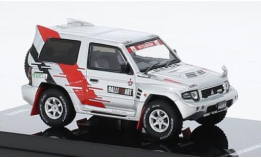 Modellautos Mitsubishi Pajero 1/64 INNO64 Evolution Ralliart silber/Dekor RHD 1:64 Mitsubishi Pajero 1/64 INNO64 Evolution Ralliart silber/Dekor RHD 1:64 modellautos