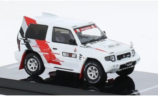 Modellautos Mitsubishi Pajero 1/64 INNO64 Evolution Ralliart weiss/Dekor RHD 1:64 Mitsubishi Pajero 1/64 INNO64 Evolution Ralliart weiss/Dekor RHD 1:64 modellautos