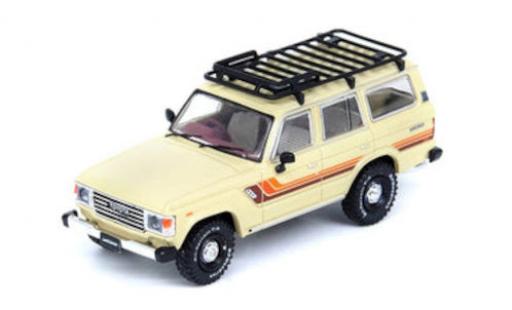 Modellautos Toyota Land Cruiser 1/64 INNO64 FJ60 beige/Dekor RHD Toyota Land Cruiser 1/64 INNO64 FJ60 beige/Dekor RHD modellautos