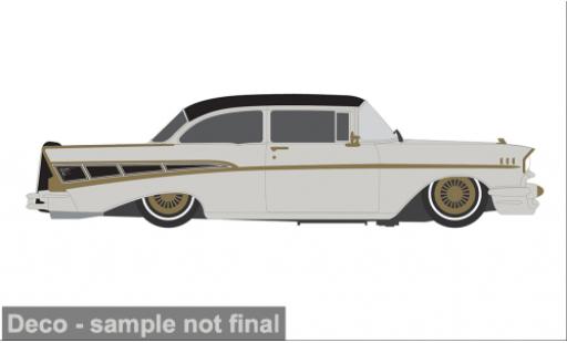 Chevrolet Bel Air 1/64 IXO America - Lowrider grau 1957 1:64 modellautos