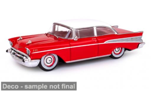 Chevrolet Bel Air 1/64 IXO America rot/weiss 1957 1:64 modellautos