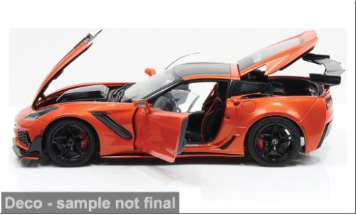 Modellautos Chevrolet Corvette 1/18 IXO America ZR1 orange/schwarz 2019 1:18 Chevrolet Corvette 1/18 IXO America ZR1 orange/schwarz 2019 1:18 modellautos