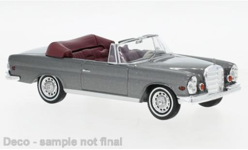 Modellautos Mercedes 280 1/43 IXO SE 3.5 (W111) metallise gris 1969 Mercedes 280 1/43 IXO SE 3.5 (W111) metallise gris 1969 modellautos