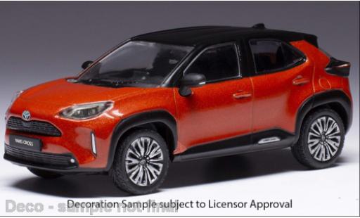 Modellautos Toyota Yaris 1/43 IXO Cross metallise orange 2022 Toyota Yaris 1/43 IXO Cross metallise orange 2022 modellautos