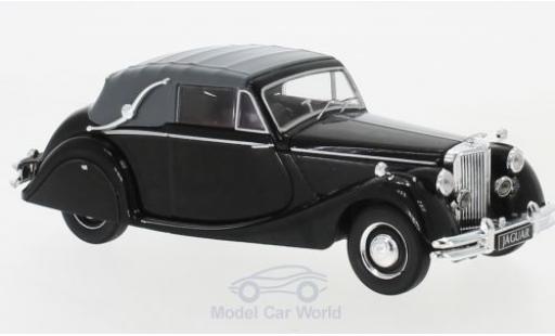 Modellautos Jaguar MK 1/43 IXO V 3.5 Litre DHC Cabrio schwarz RHD 1950 Jaguar MK 1/43 IXO V 3.5 Litre DHC Cabrio schwarz RHD 1950 modellautos