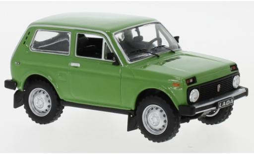 Lada Niva 1/43 IXO grün 1978 modellautos