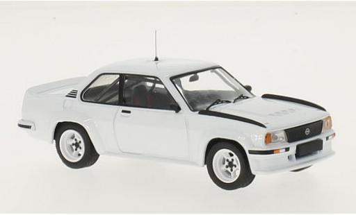Modellautos Opel Ascona 1/43 IXO B 400 weiss RHD 1981 Plain Body Version y compris les 4 Ersatzräder Opel Ascona 1/43 IXO B 400 weiss RHD 1981 Plain Body Version y compris les 4 Ersatzräder modellautos